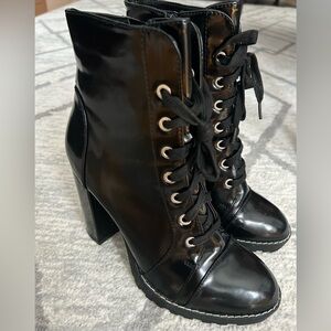 Call it Spring heeled boots, Black, size 7.5us.